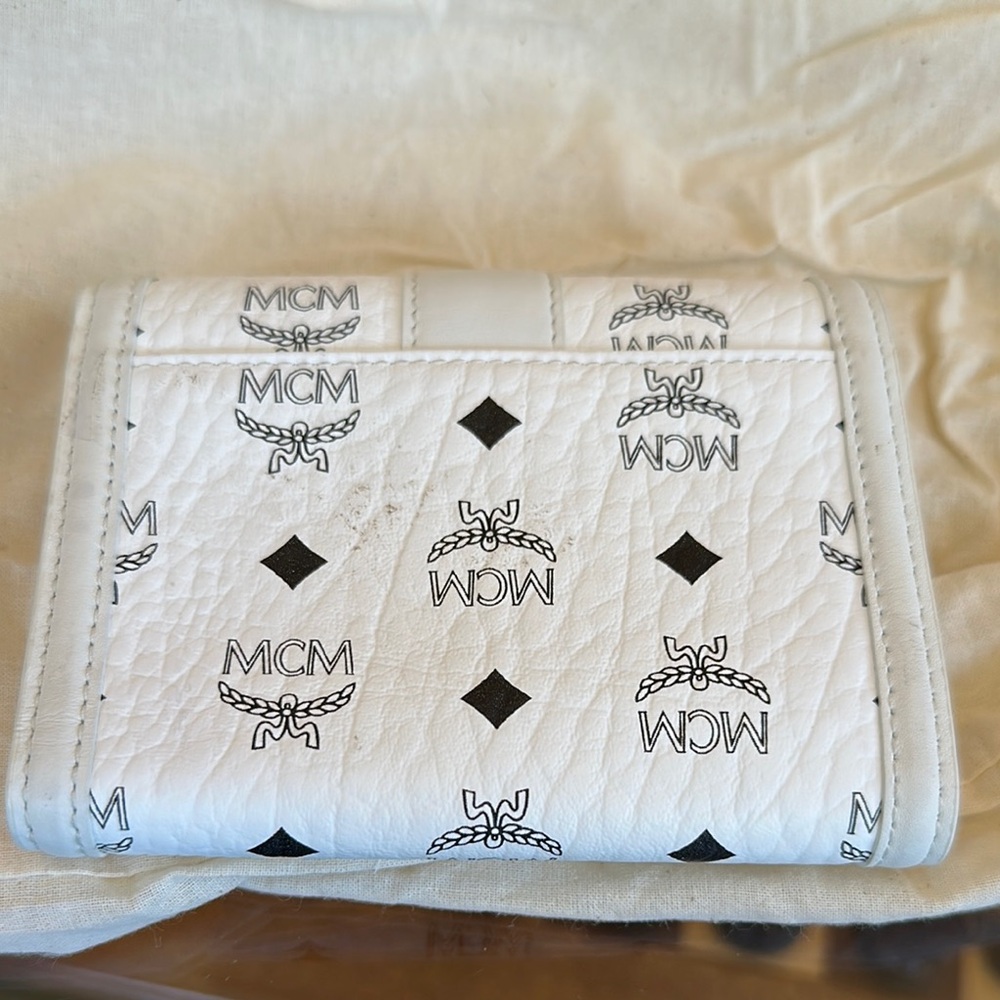 MCM White Leather Wallet - Picture 2 of 10